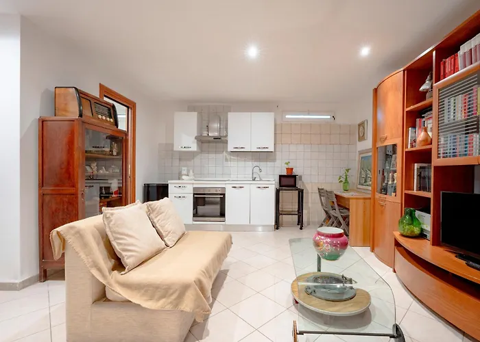 Dj Center Class Апартаменты